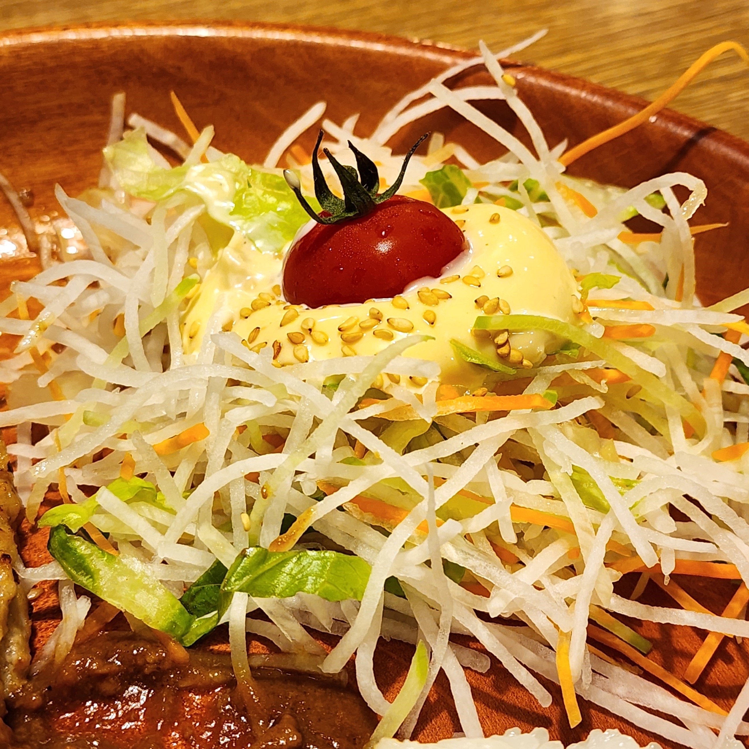 びっくりドンキーのおすすめフード「パインカリーバーグディッシュ」