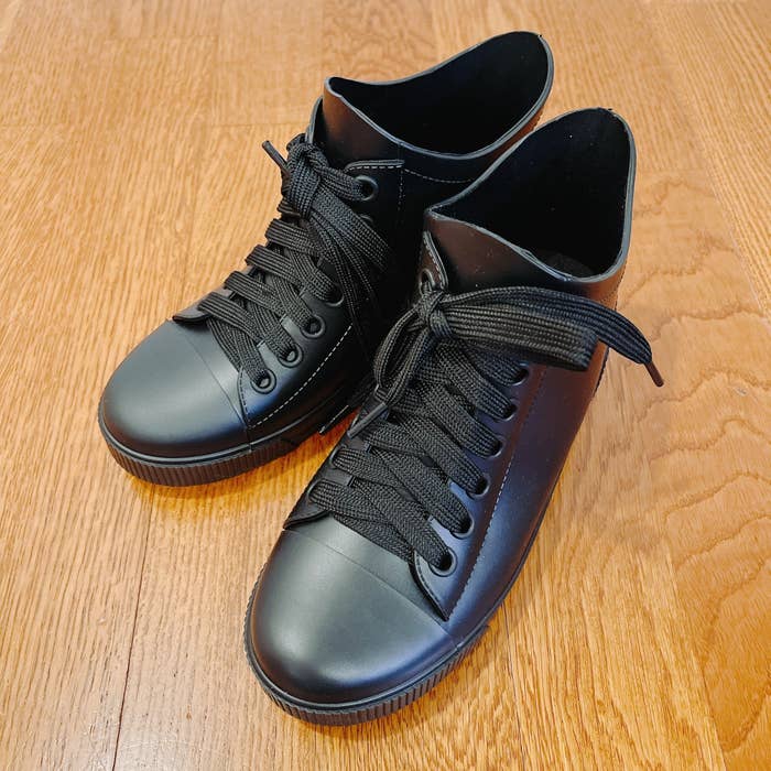 しまむらのおすすめファッションアイテム「レディース レインスニーカー(スニーカーレイン)」