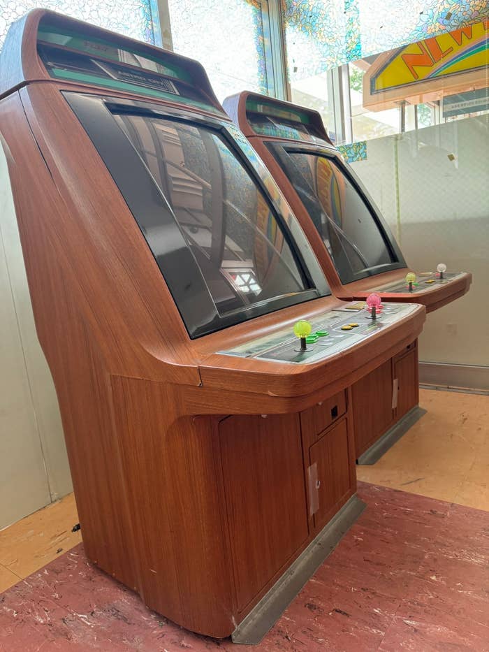 サルガッソウ公式Xが投稿した「家具調アストロ」の姿