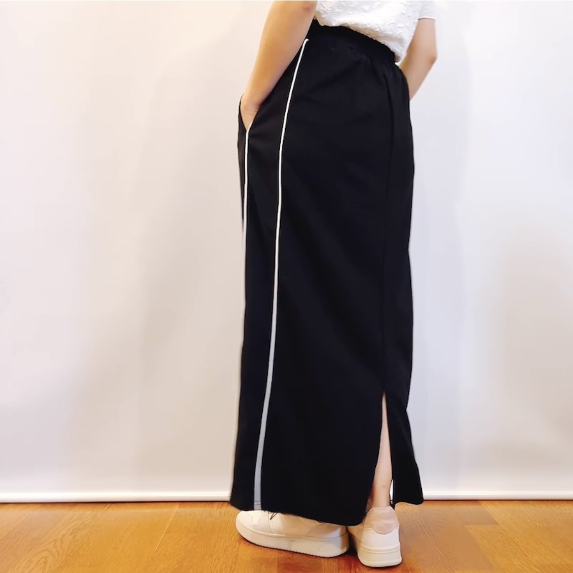 しまむらのおすすめファッションアイテム「ラインスカート」