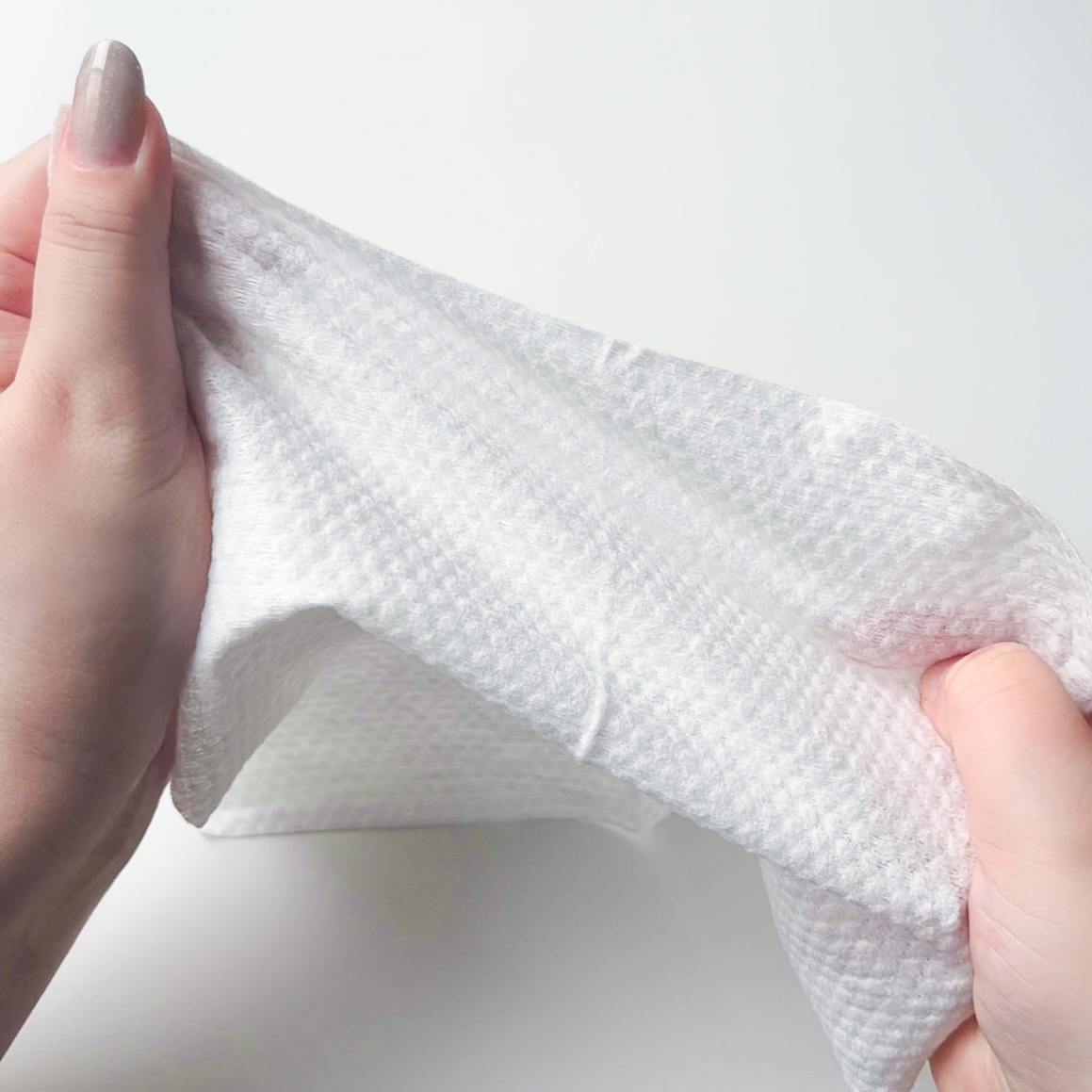 Seria(セリア)のおすすめ便利グッズ「使い捨て洗顔タオル 46P」