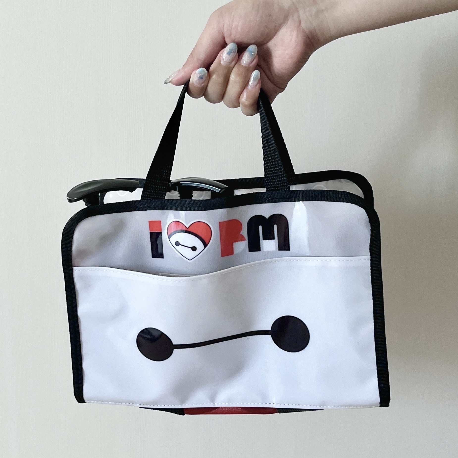 ディズニーランドのおすすめお土産「スパバッグ ベイマックス」