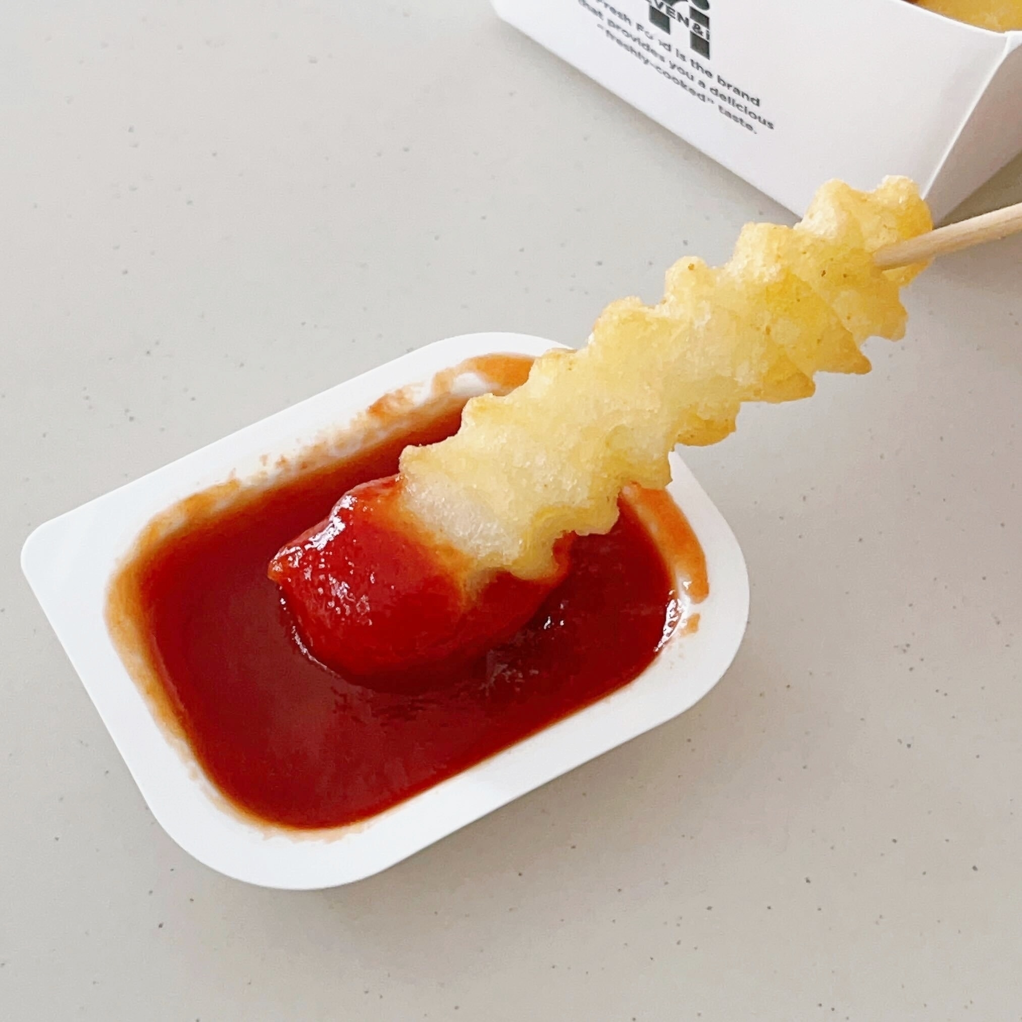 セブン-イレブンのオススメのホットスナック「ギザギザポテト（しお味）」