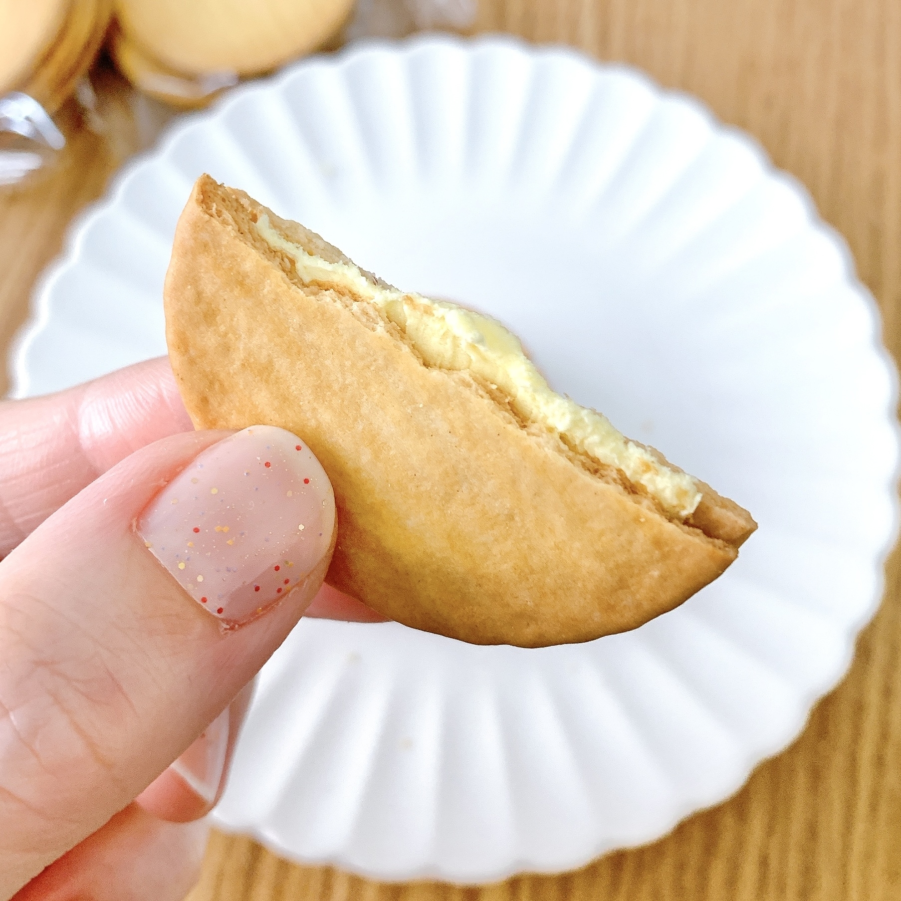 無印良品のおすすめのお菓子「プレッツェルサンド レモンクリーム味」