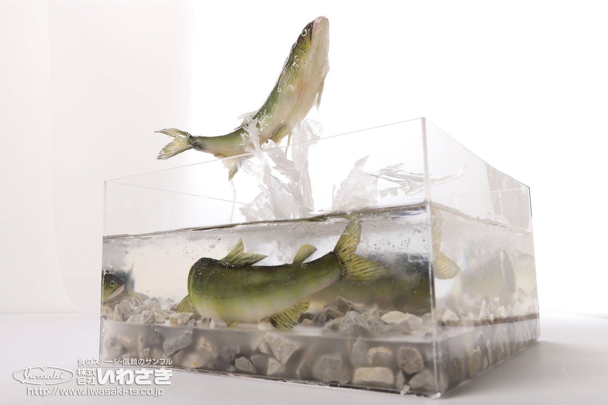 炭酸の表現と同じ技法で作られた水泡 / 株式会社いわさき公式アカウントより