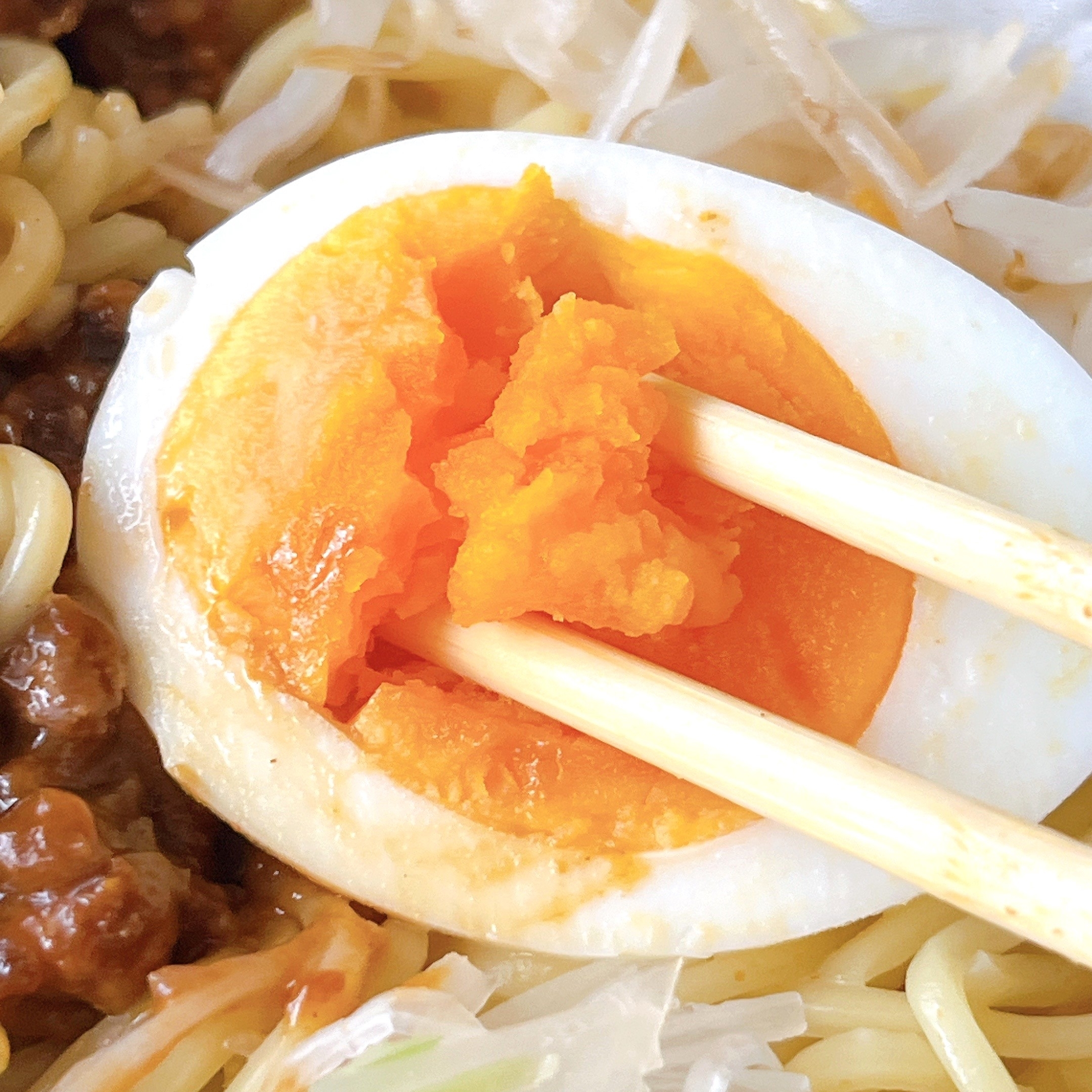 セブンイレブンのオススメのフード「冷しごま豆乳担々麺」