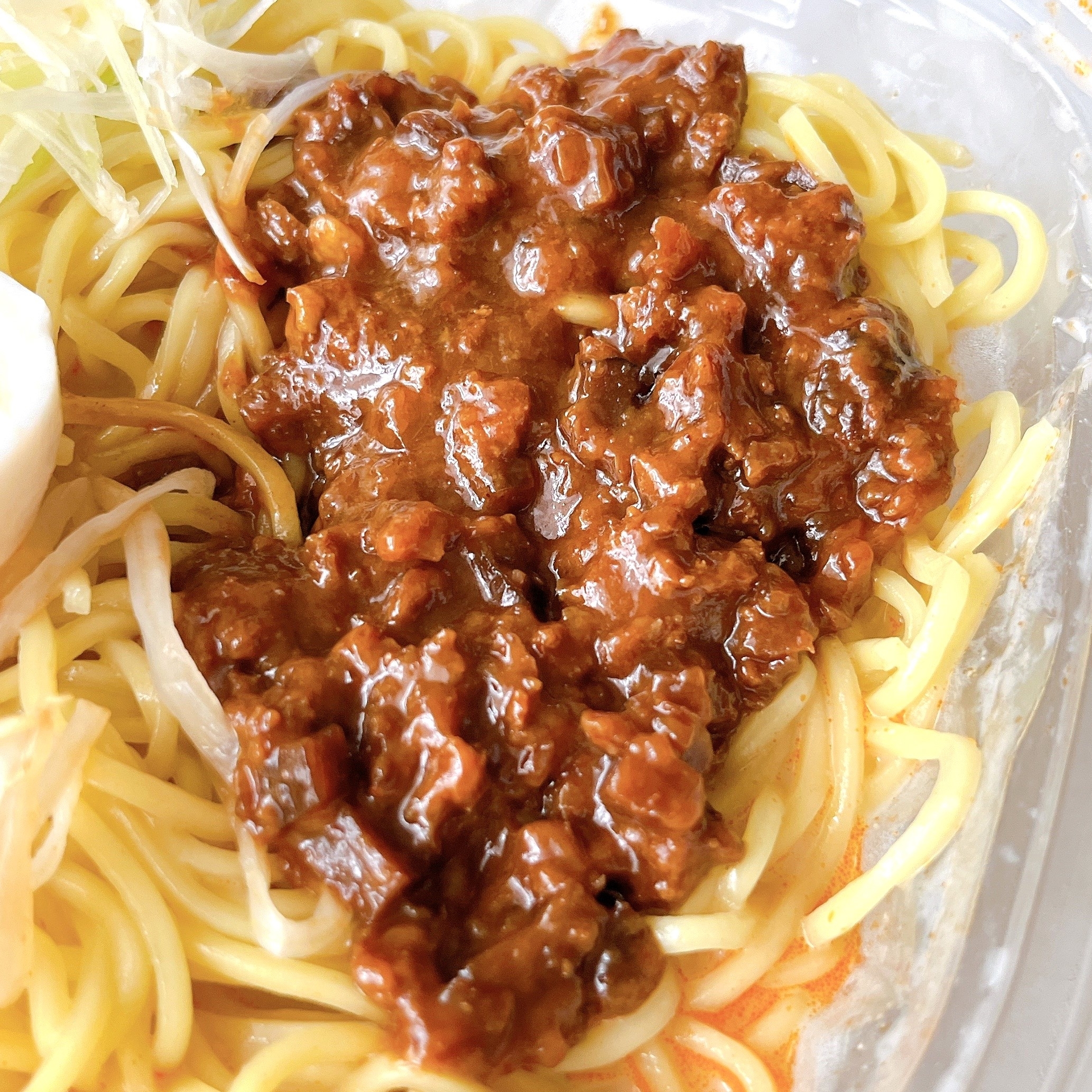 セブンイレブンのオススメのフード「冷しごま豆乳担々麺」