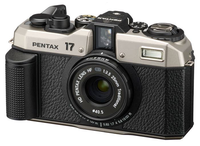 ペンタックスの20年ぶりのフィルムカメラ「PENTAX 17」(リコーイメージング公式サイトのニュースリリースより)