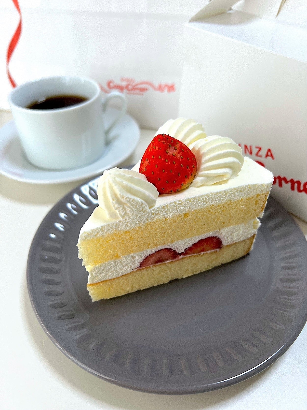 コージーコーナーのおすすめケーキ「苺のショートケーキ」