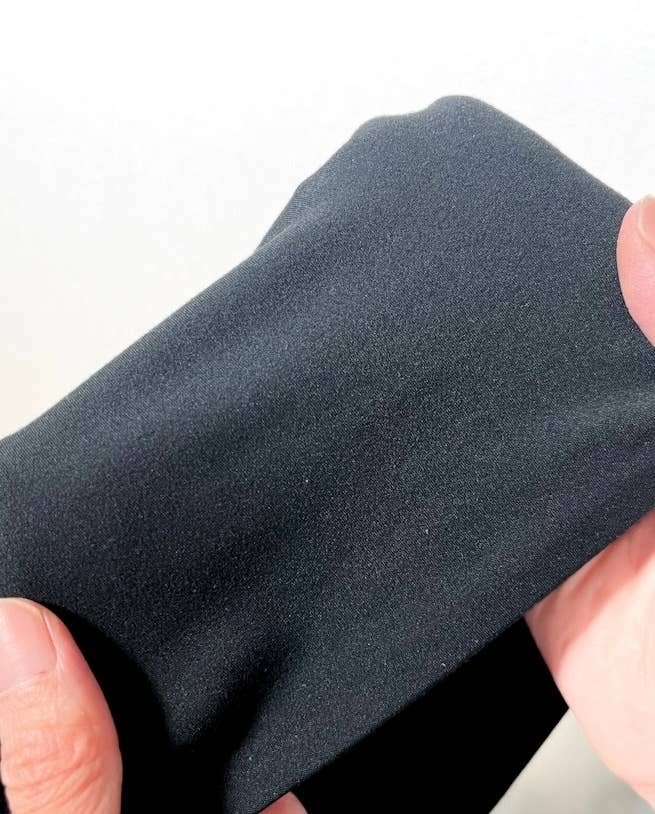 UNIQLO（ユニクロ）のおすすめファッションアイテム「クレープジャージーノースリーブT」