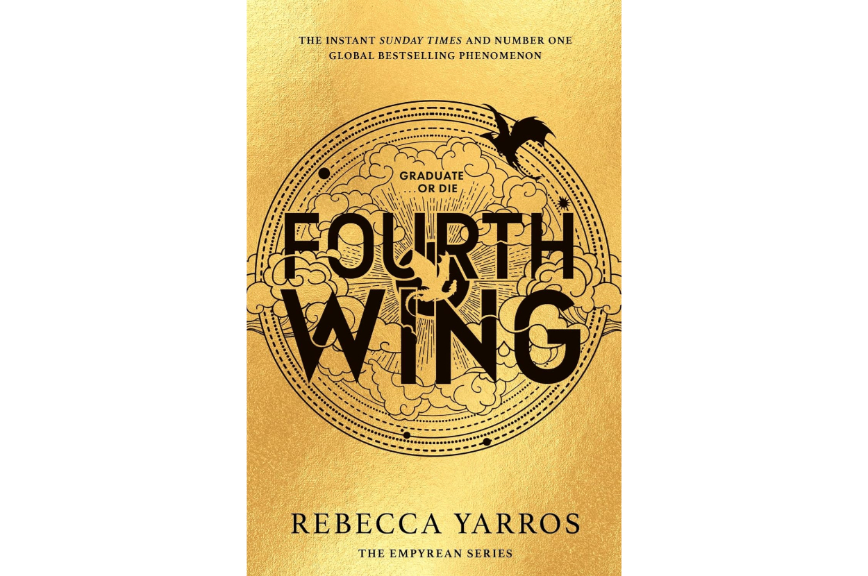 Cover of the book "Fourth Wing" by Rebecca Yarros, with "Graduate or Die" and a dragon illustration