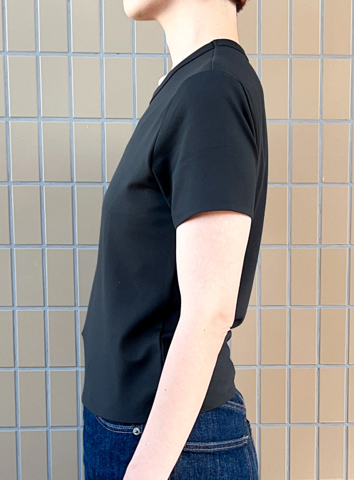 UNIQLO（ユニクロ）のおすすめファッションアイテム「ウルトラストレッチエアリズムT」