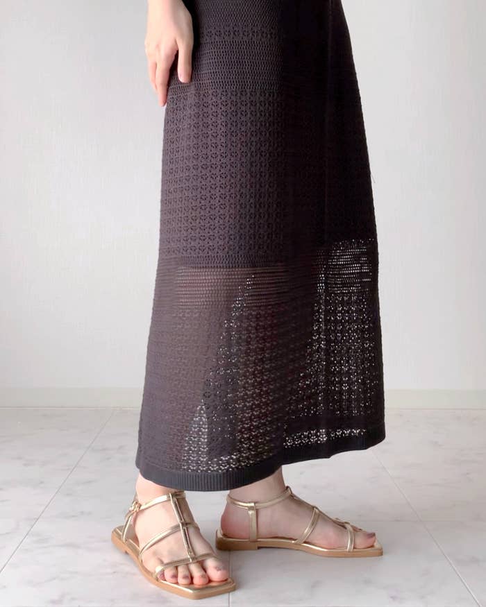 しまむらのおすすめファッションアイテム「HKAcスカシニットSK87」