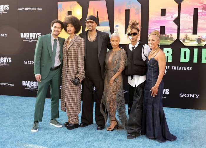 Trey Smith, Willow Smith, Will Smith, Jada Pinkett Smith, Jaden Smith, and Adrienne Banfield-Norris