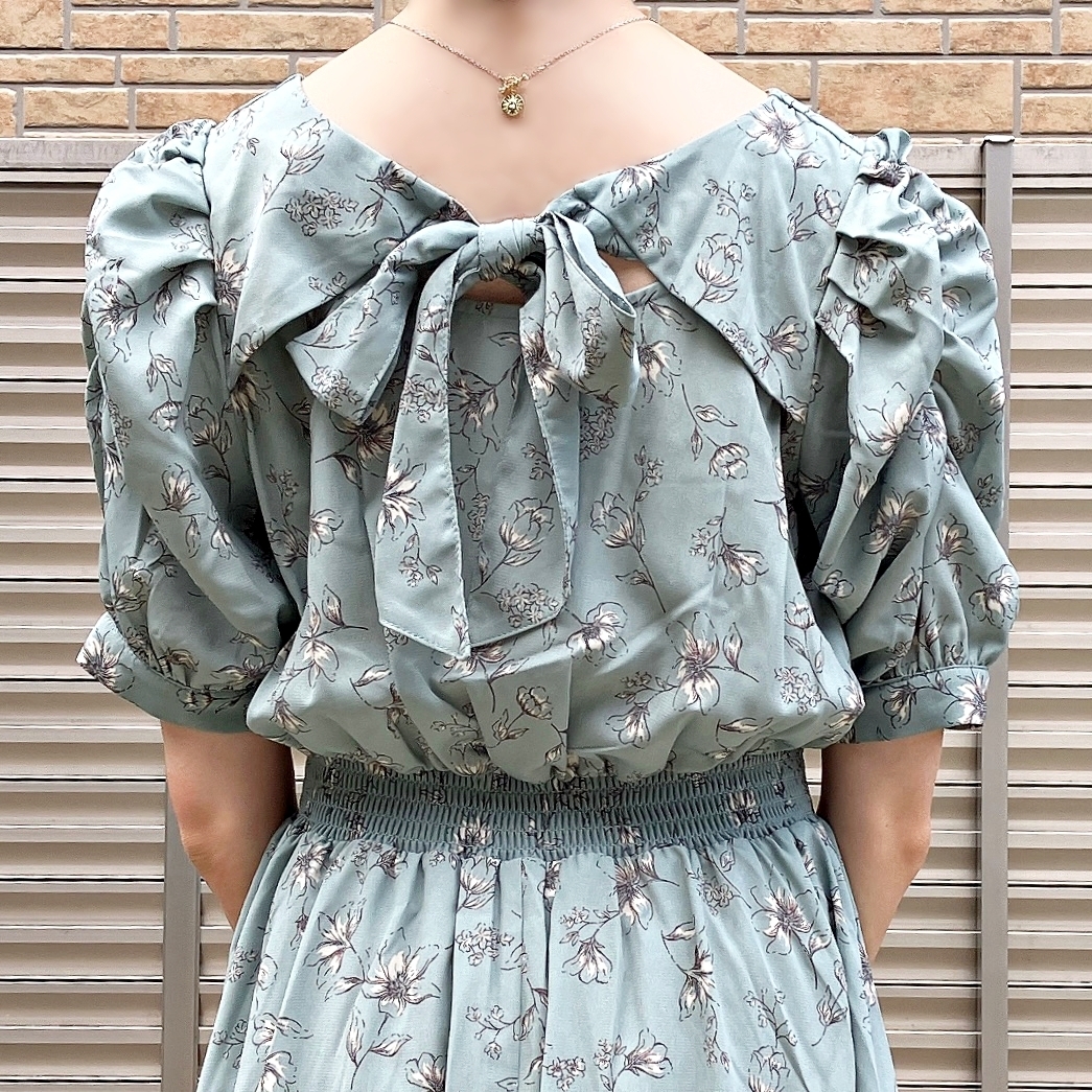 Honeys(ハニーズ)のおすすめワンピース「後リボンワンピース」