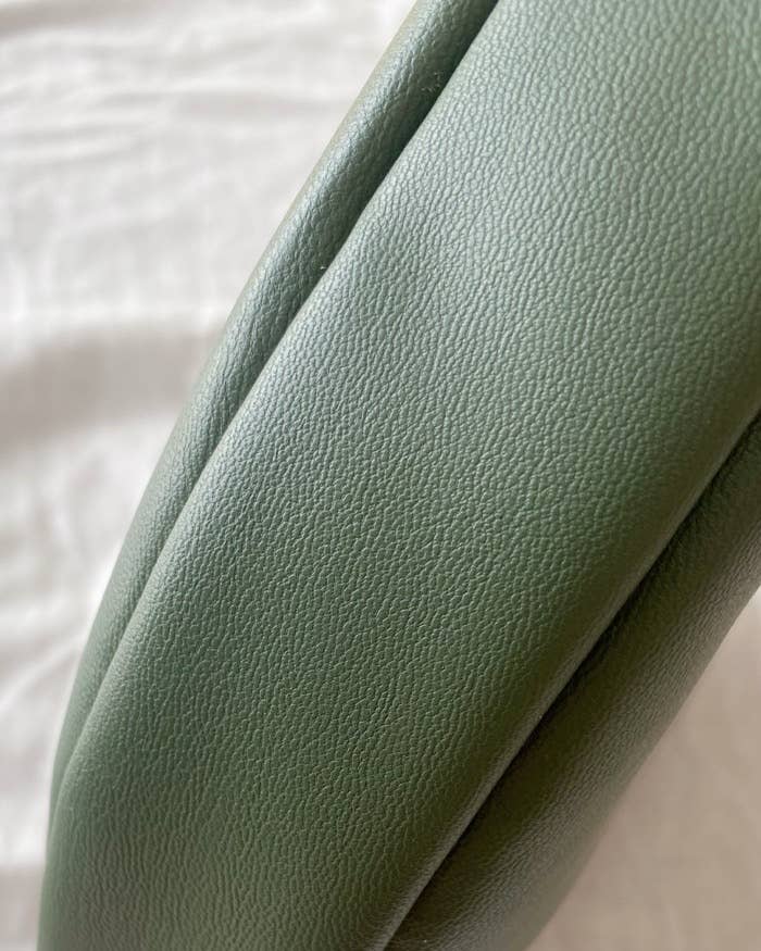 ZARAのオススメのバッグ「SOFT ミニ バッグ」