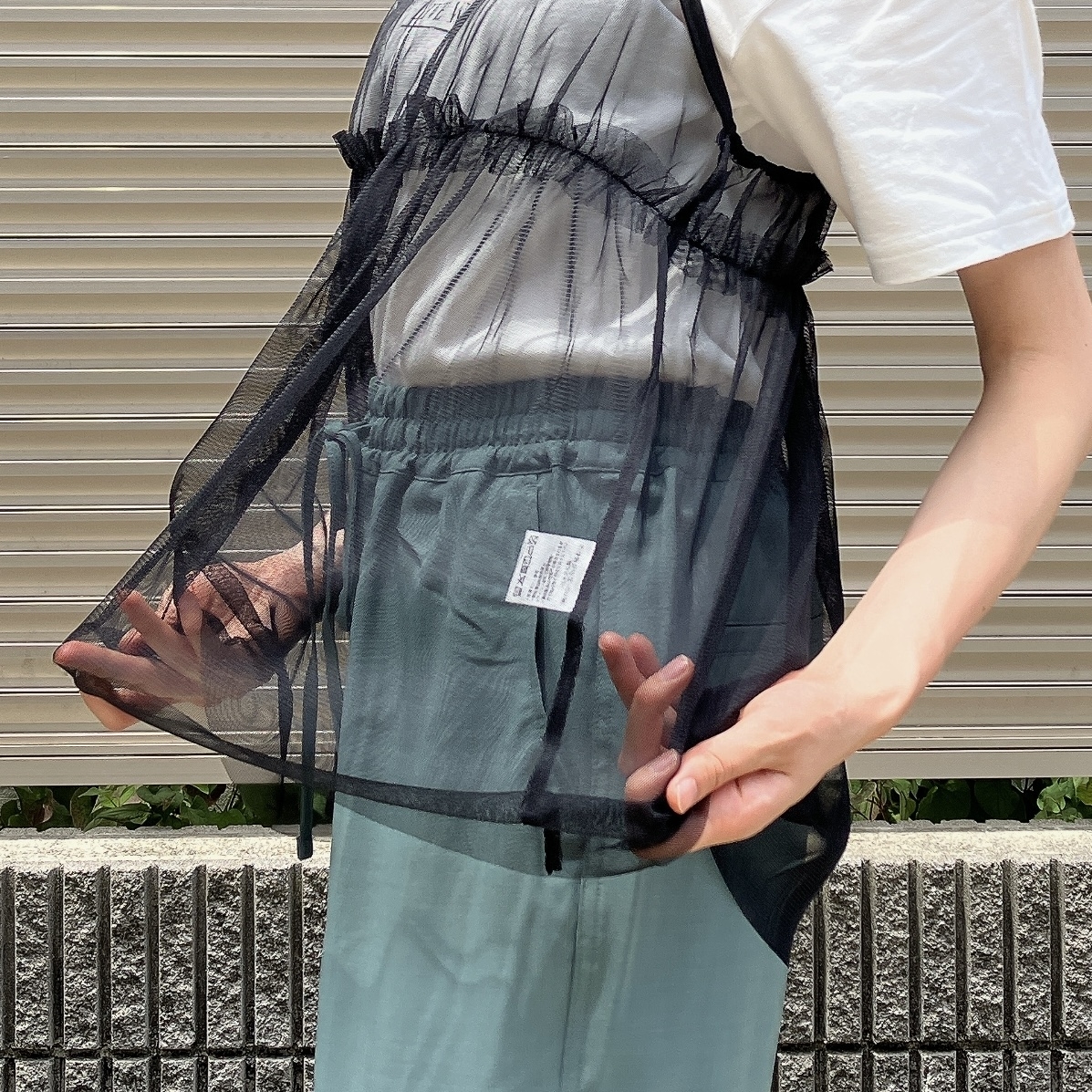 Honeys(ハニーズ)のおすすめトップス「Tシャツ付チュールキャミ」