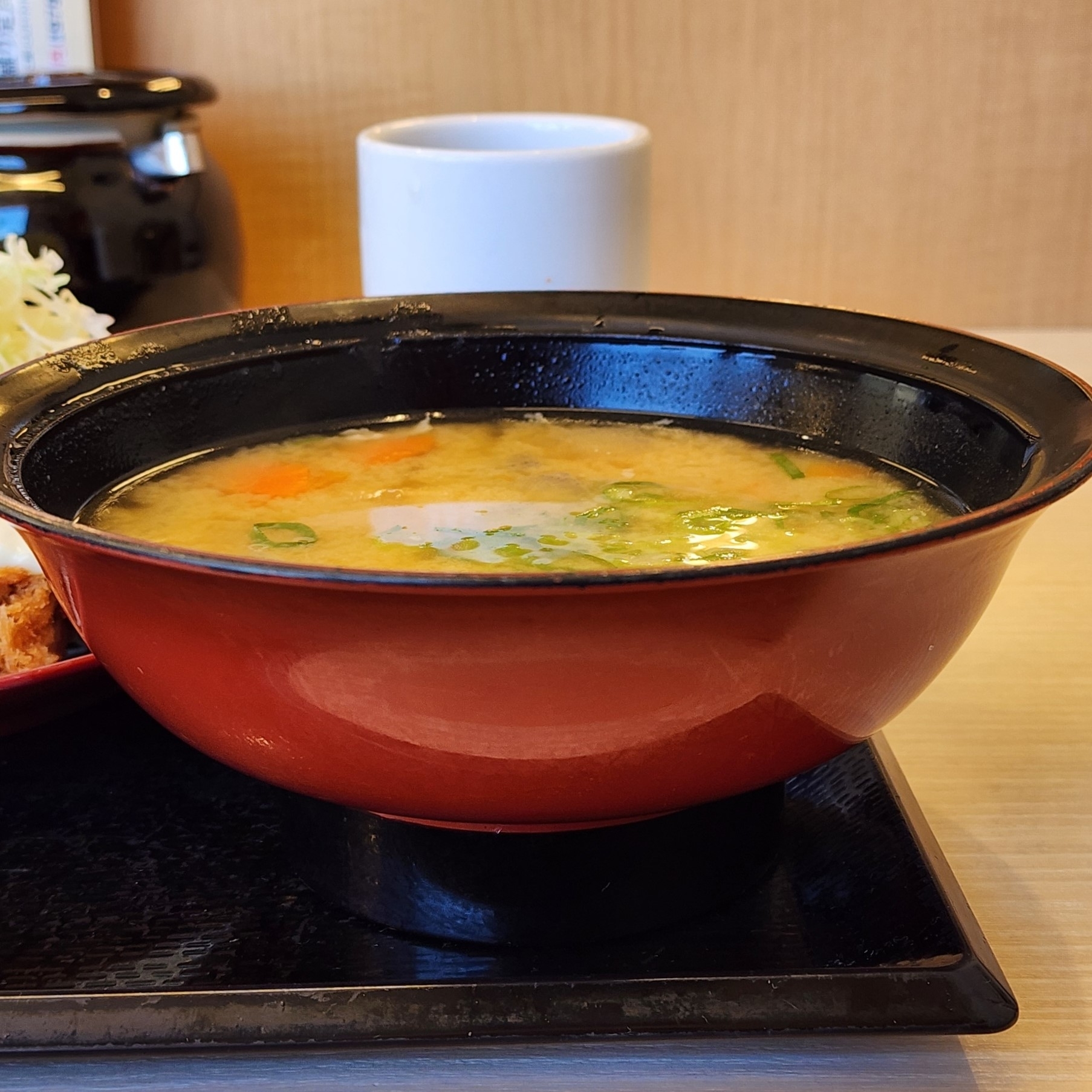 かつやのおすすめフード「タルタルチキンカツ定食」