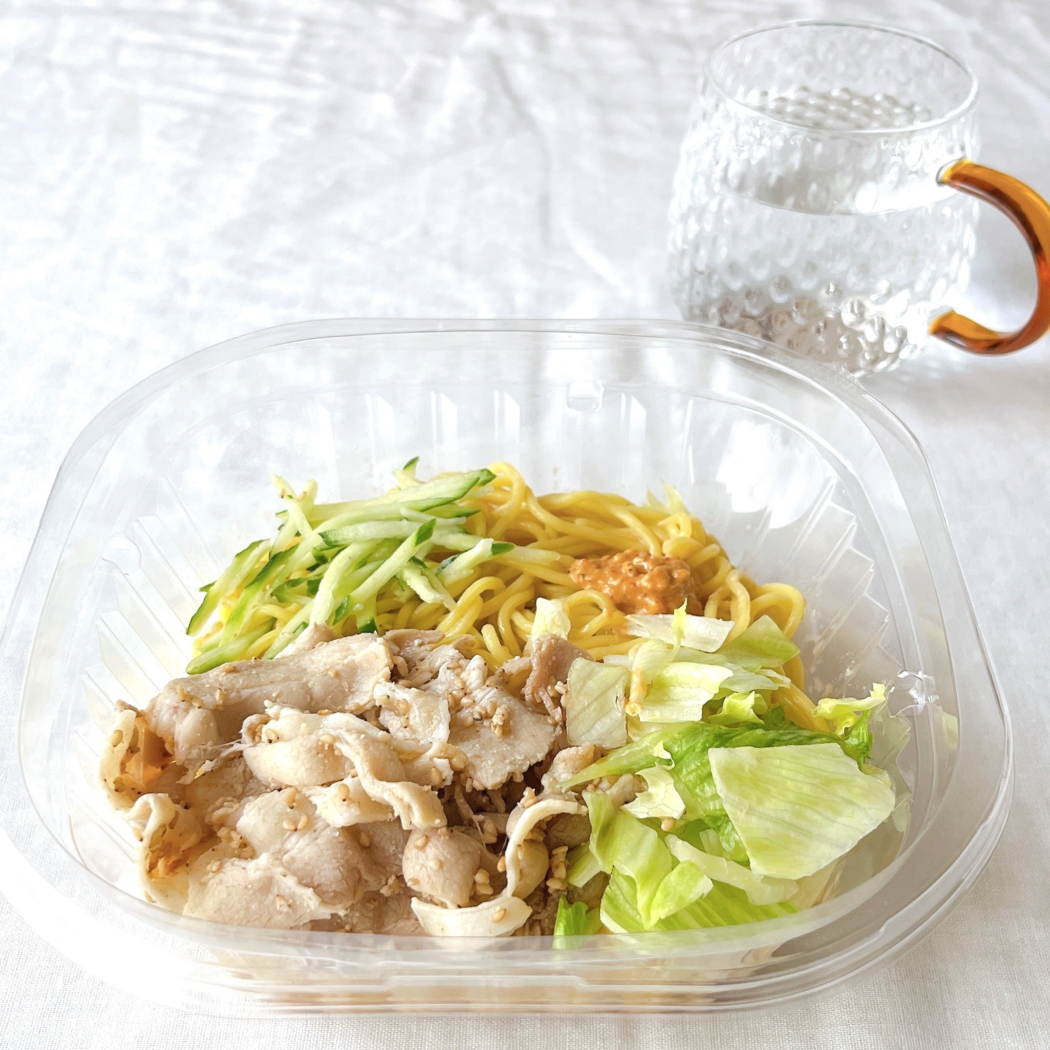 ローソンのオススメのフード「冷し中華（ごま）」