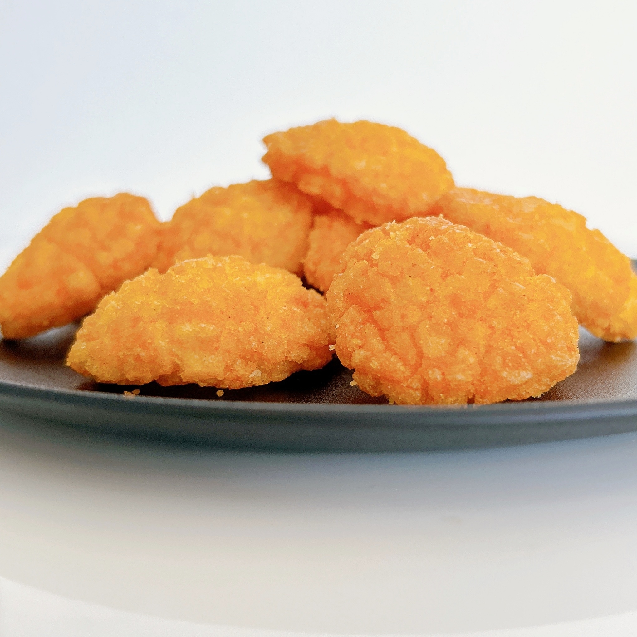 セブン-イレブンのおすすめお菓子「7プレミアム　博多辛子明太子揚げせん」