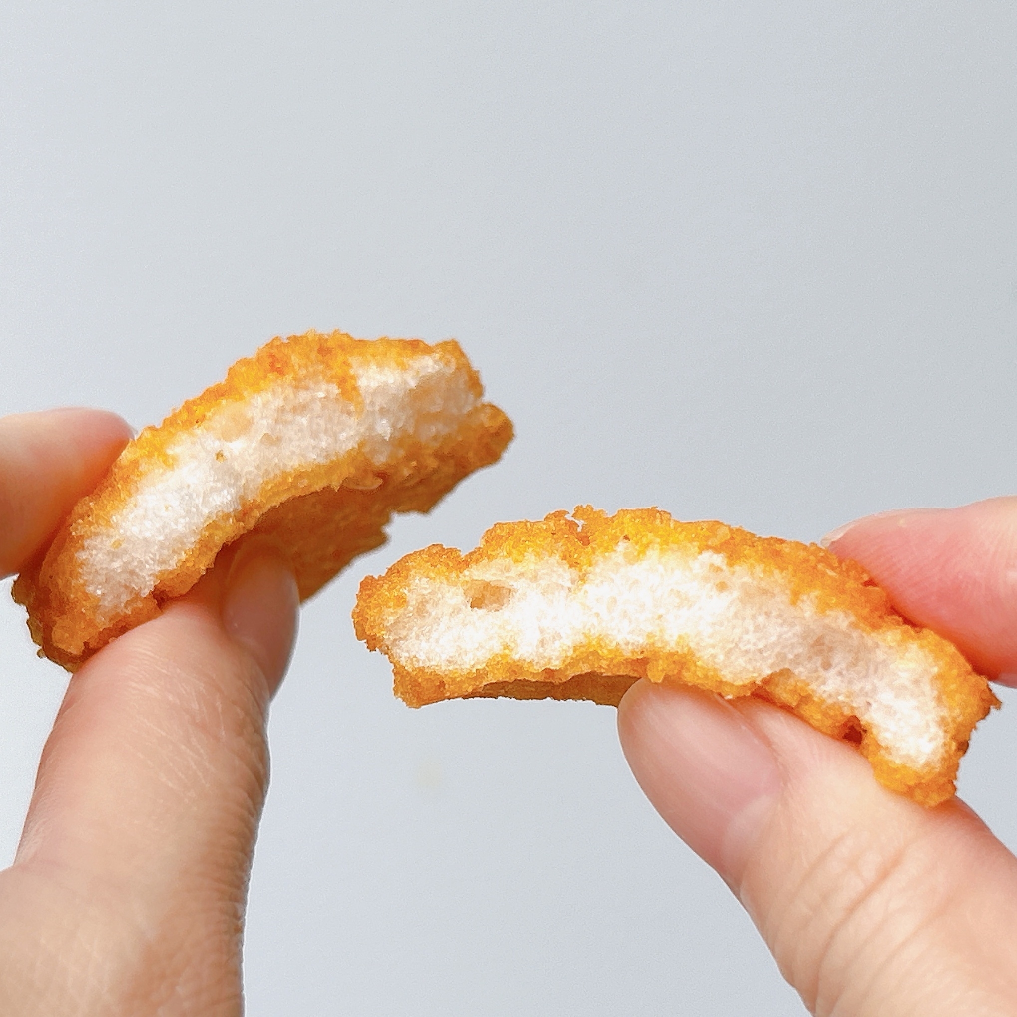 セブン-イレブンのおすすめお菓子「7プレミアム　博多辛子明太子揚げせん」