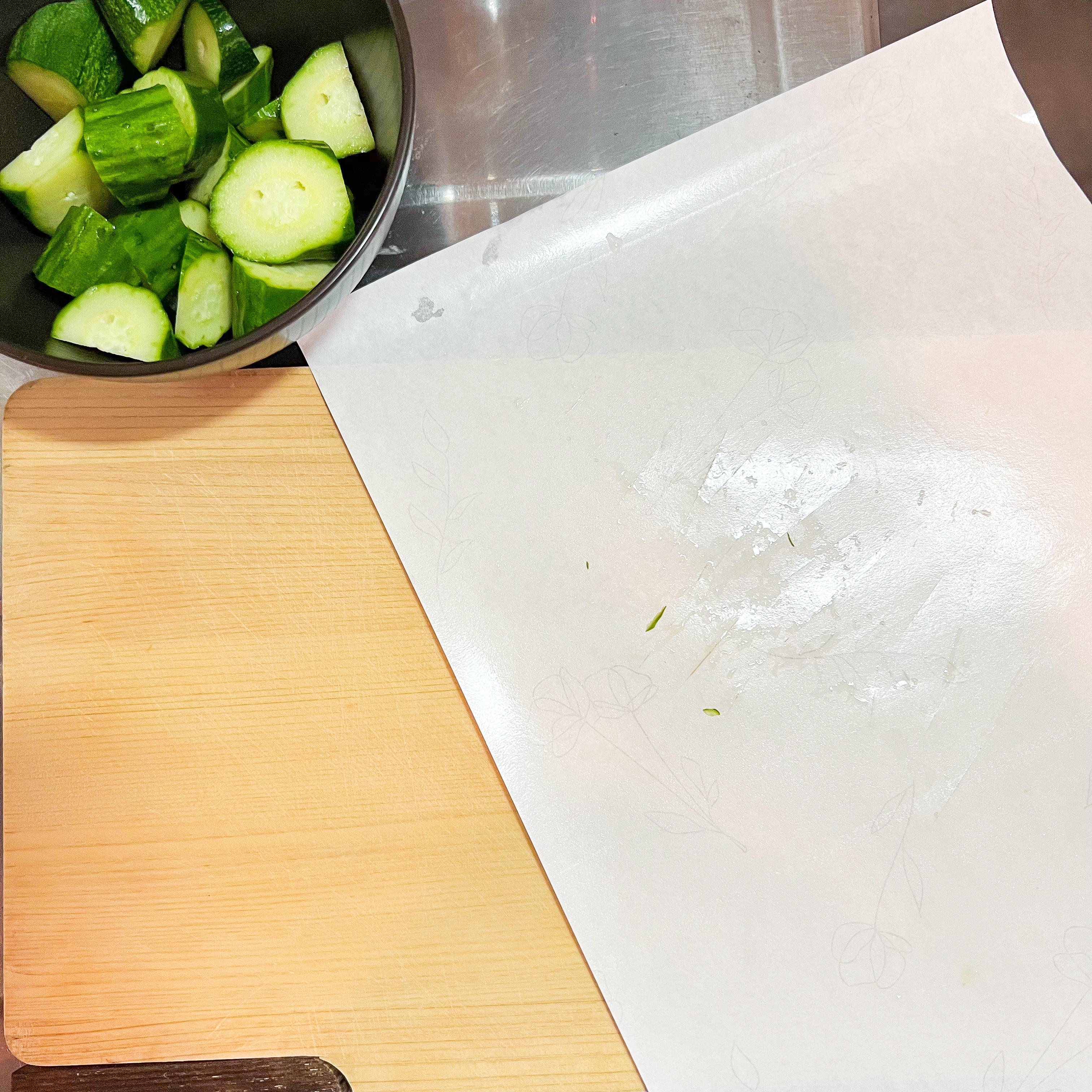 CanDo(キャンドゥ)のおすすめ便利グッズ「まな板汚れ防止シート」