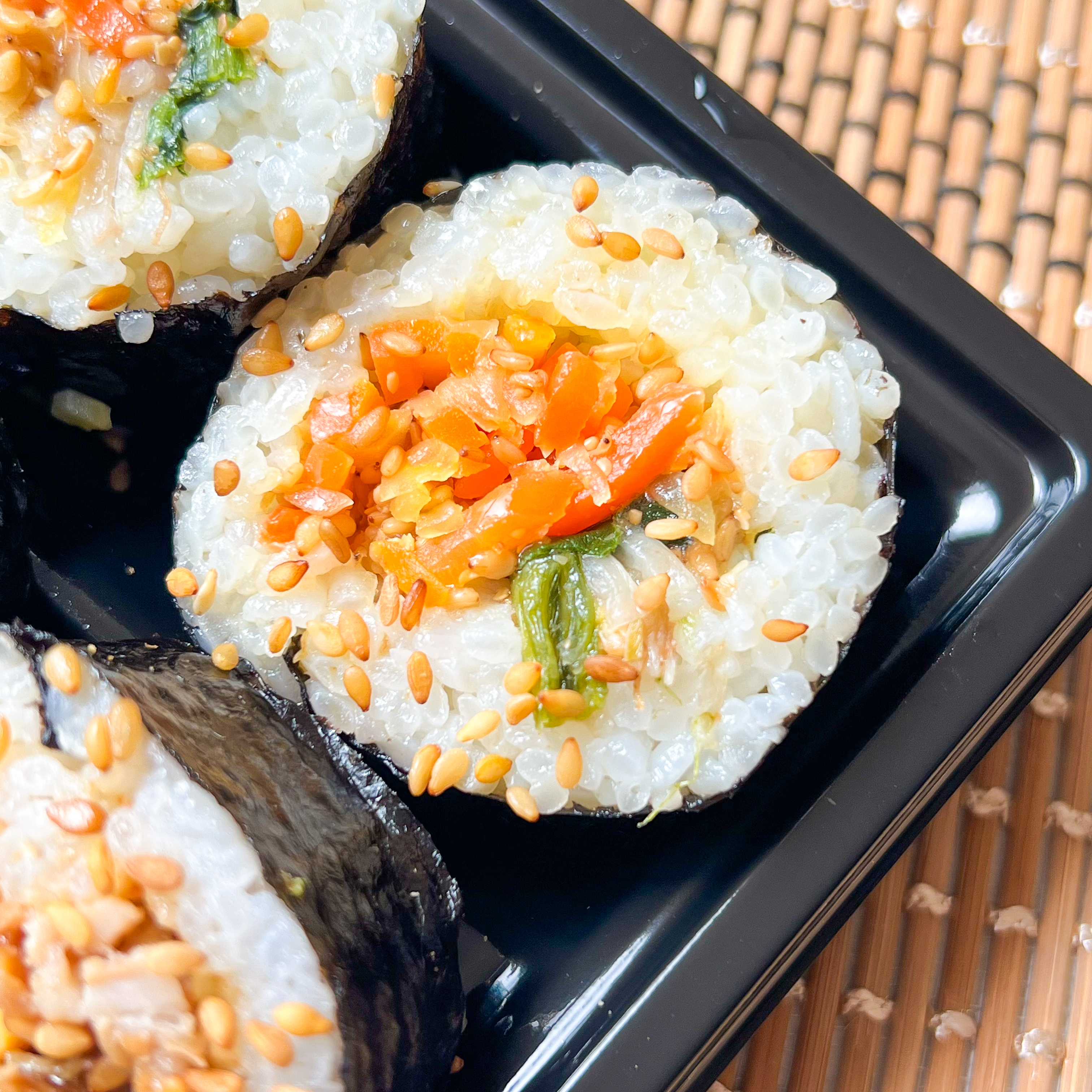 FamilyMart（ファミリーマート）のおすすめ商品「2種のキンパ」