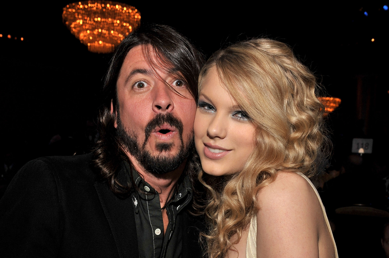 Dave Grohl Seemingly Alleged That Taylor Swift Doesn't Actually Play Live, And Social Media Reacted