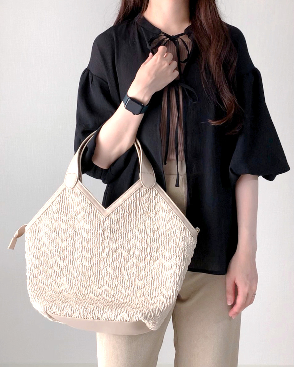 しまむらのおすすめファッションアイテム「YOエンボス2WAY」