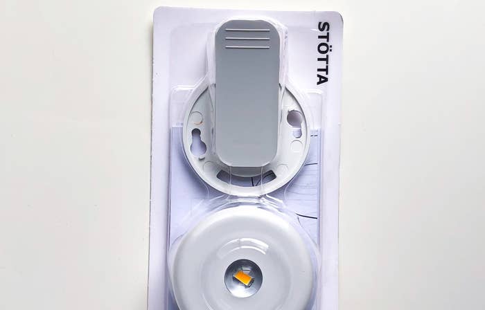 IKEA(イケア)のおすすめグッズ「STÖTTA ストッタ LEDクリップ式スポットライト」