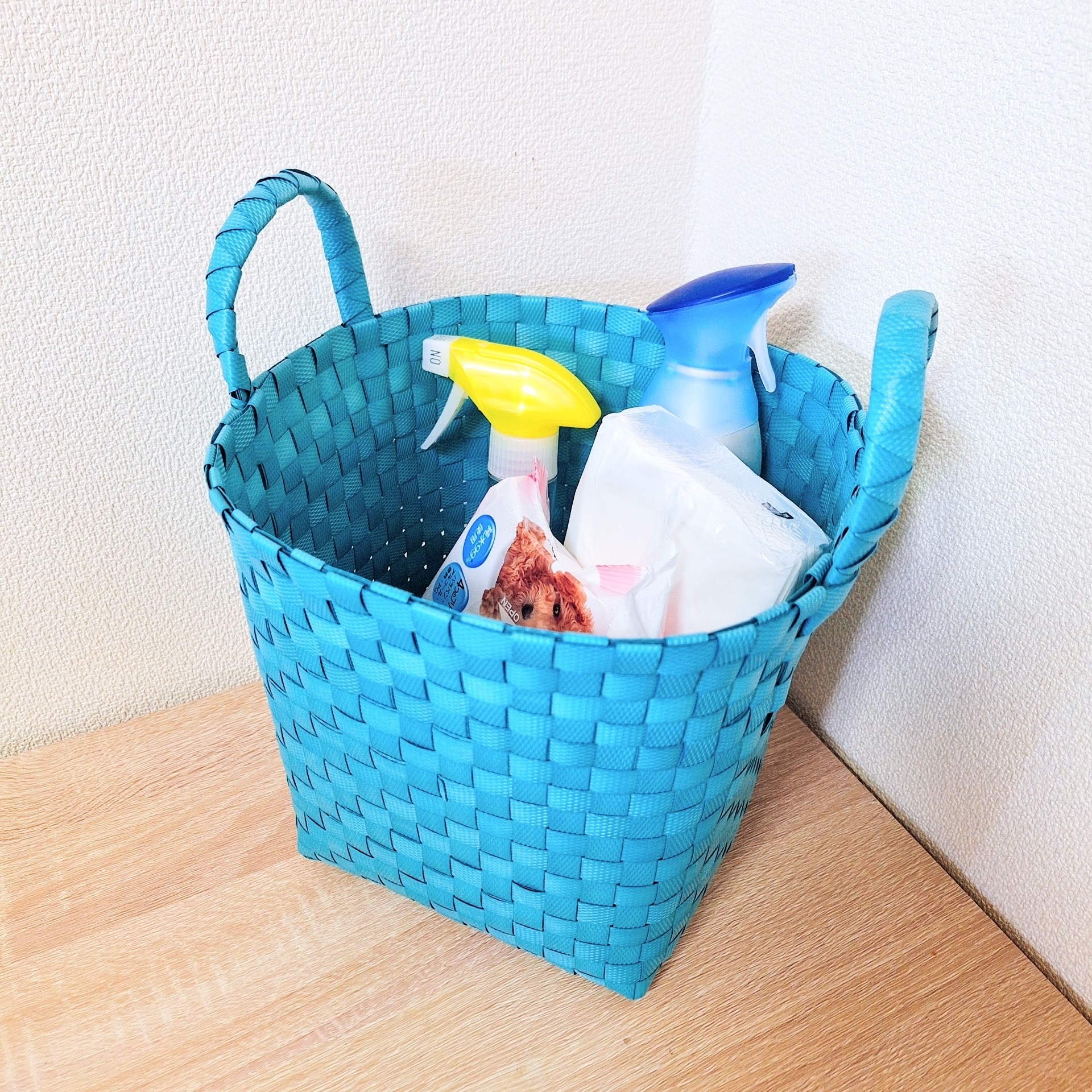 無印良品のおすすめ収納グッズ「ポリプロピレン 梱包用バンド 手編みバスケット 小 ブルー」