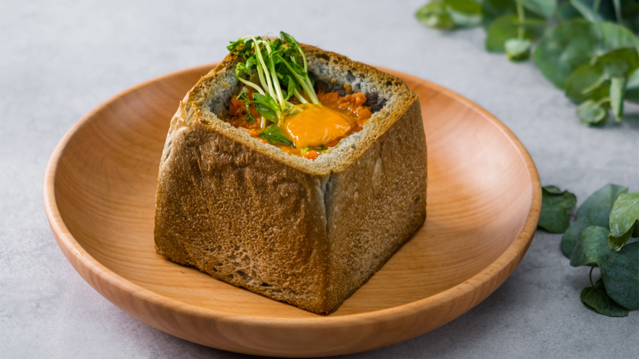 TVアニメ『ダンジョン飯』コラボカフェDelicious IN DUNGEON Cafeリリースより