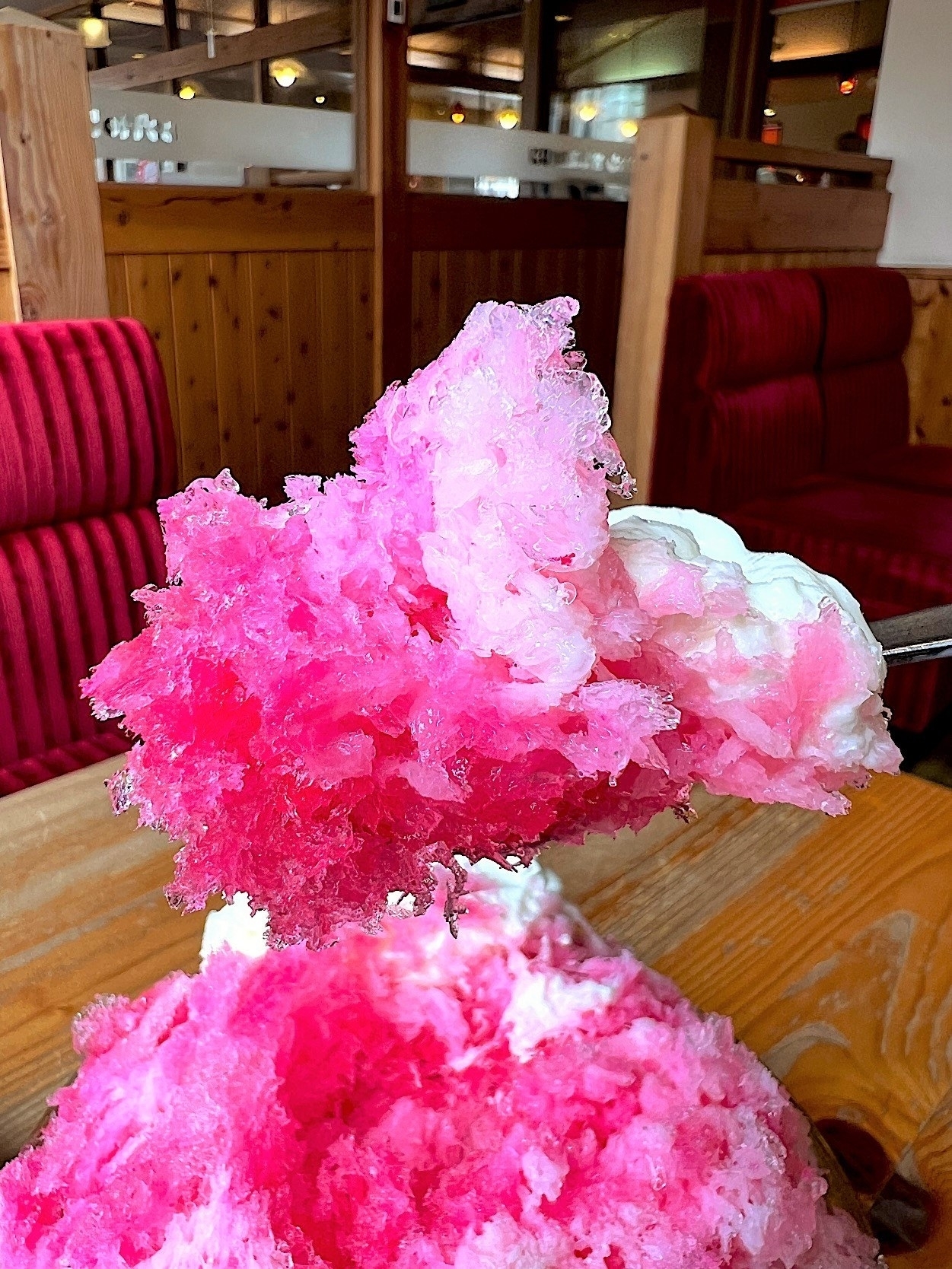 コメダ珈琲店のおすすめスイーツ「いちご氷」