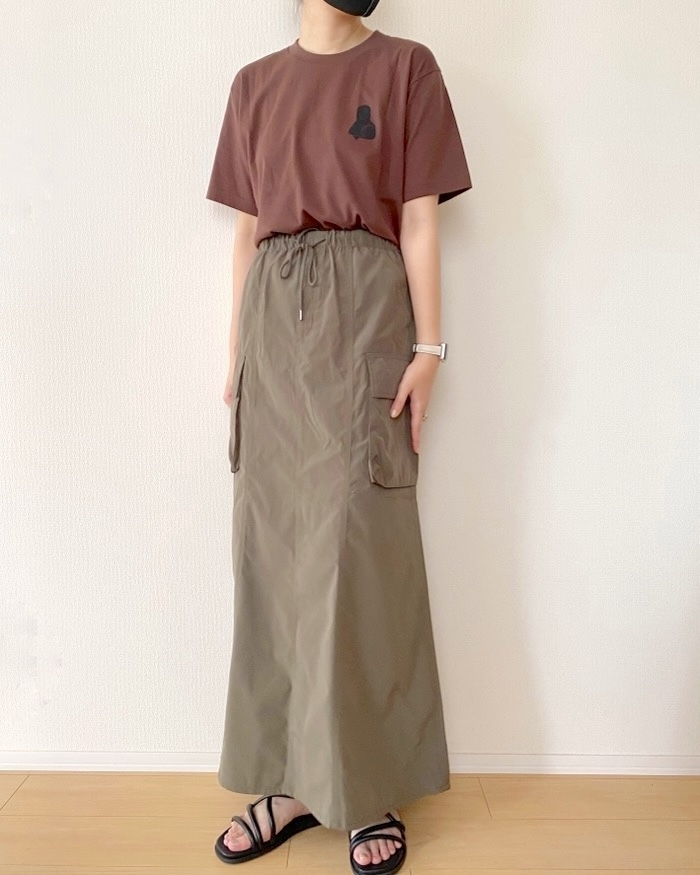 UNIQLO(ユニクロ)のおすすめファッションアイテム「UTGP2024: ルーヴル美術館 UT」のコーディネート