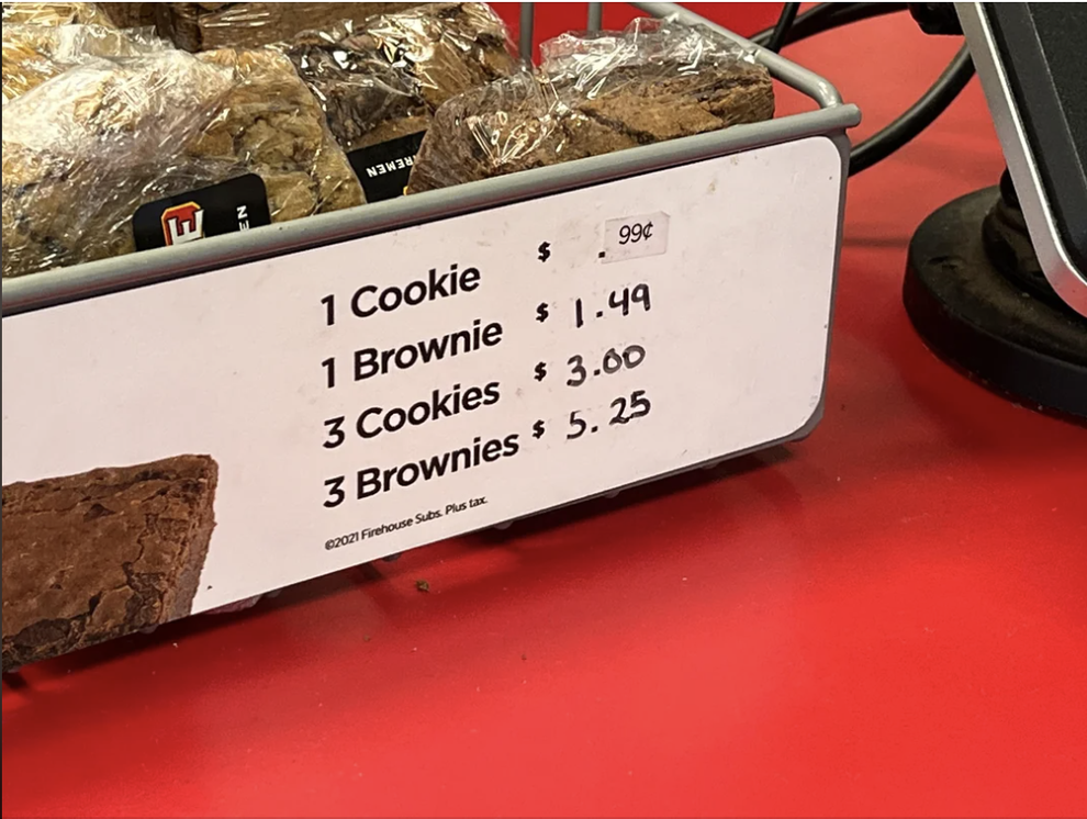 42 People Being Completely Ridiculous In Everyday Life