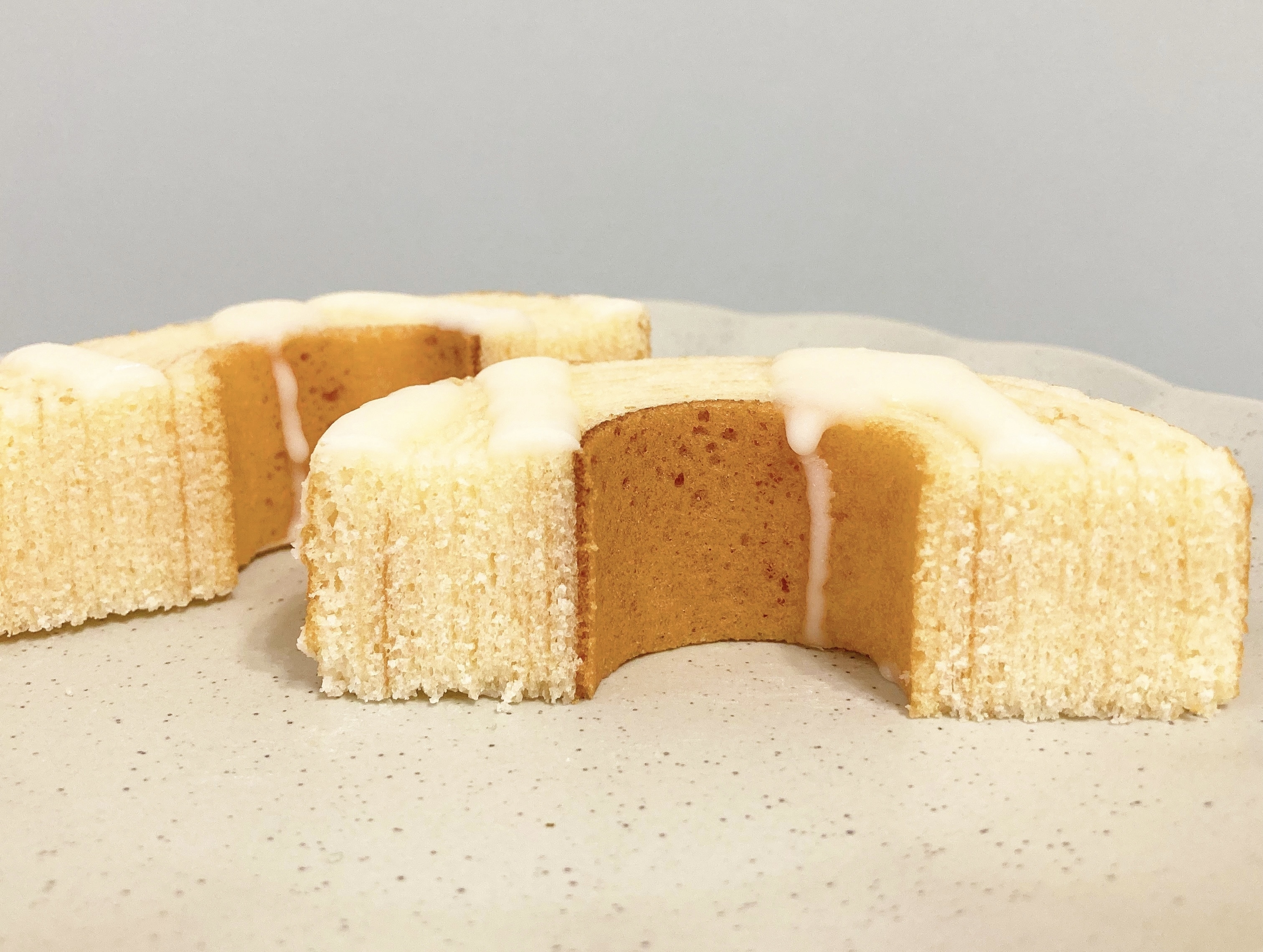 FamilyMart（ファミリーマート）のおすすめスイーツ「瀬戸内レモンのバウムクーヘン」