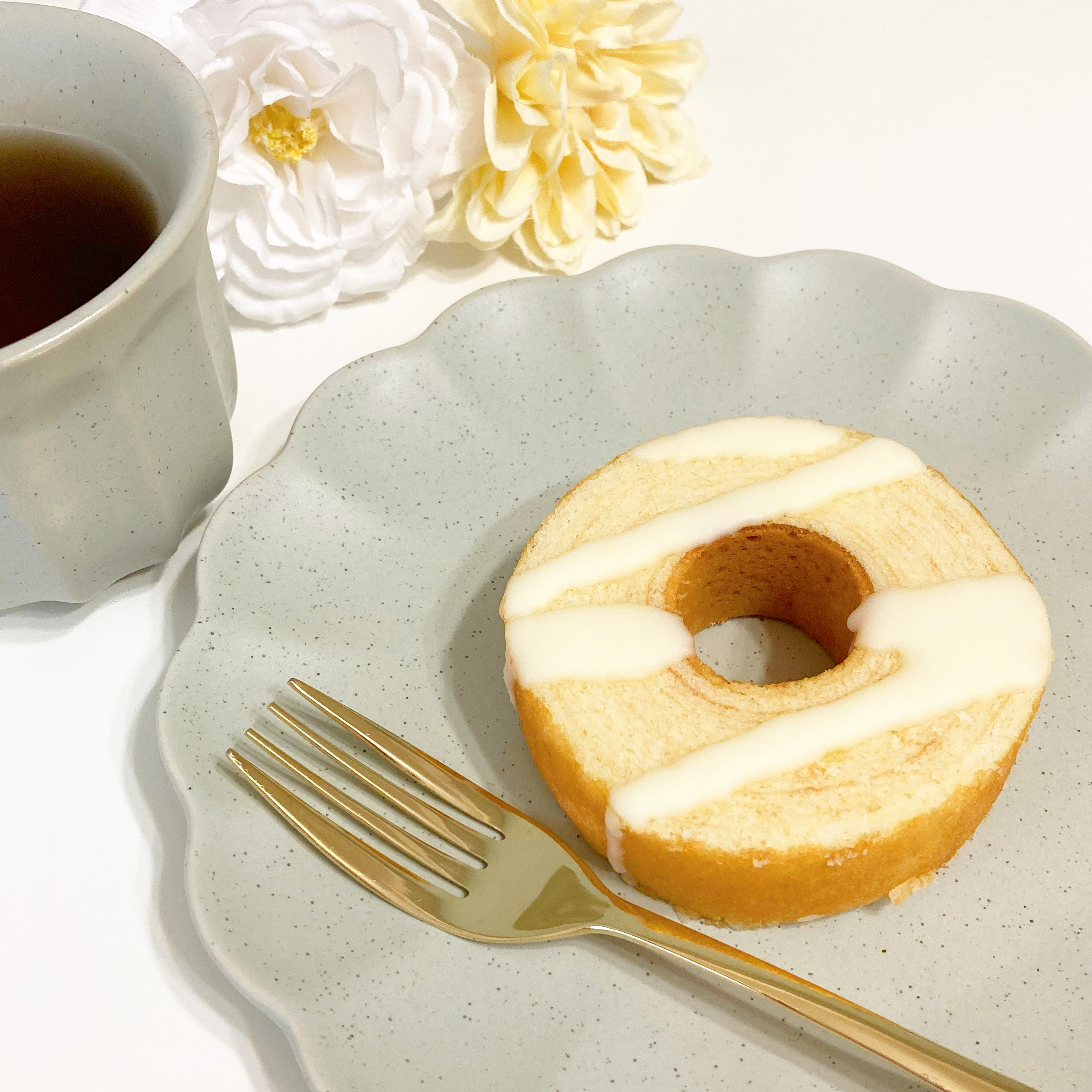 FamilyMart（ファミリーマート）のおすすめスイーツ「瀬戸内レモンのバウムクーヘン」