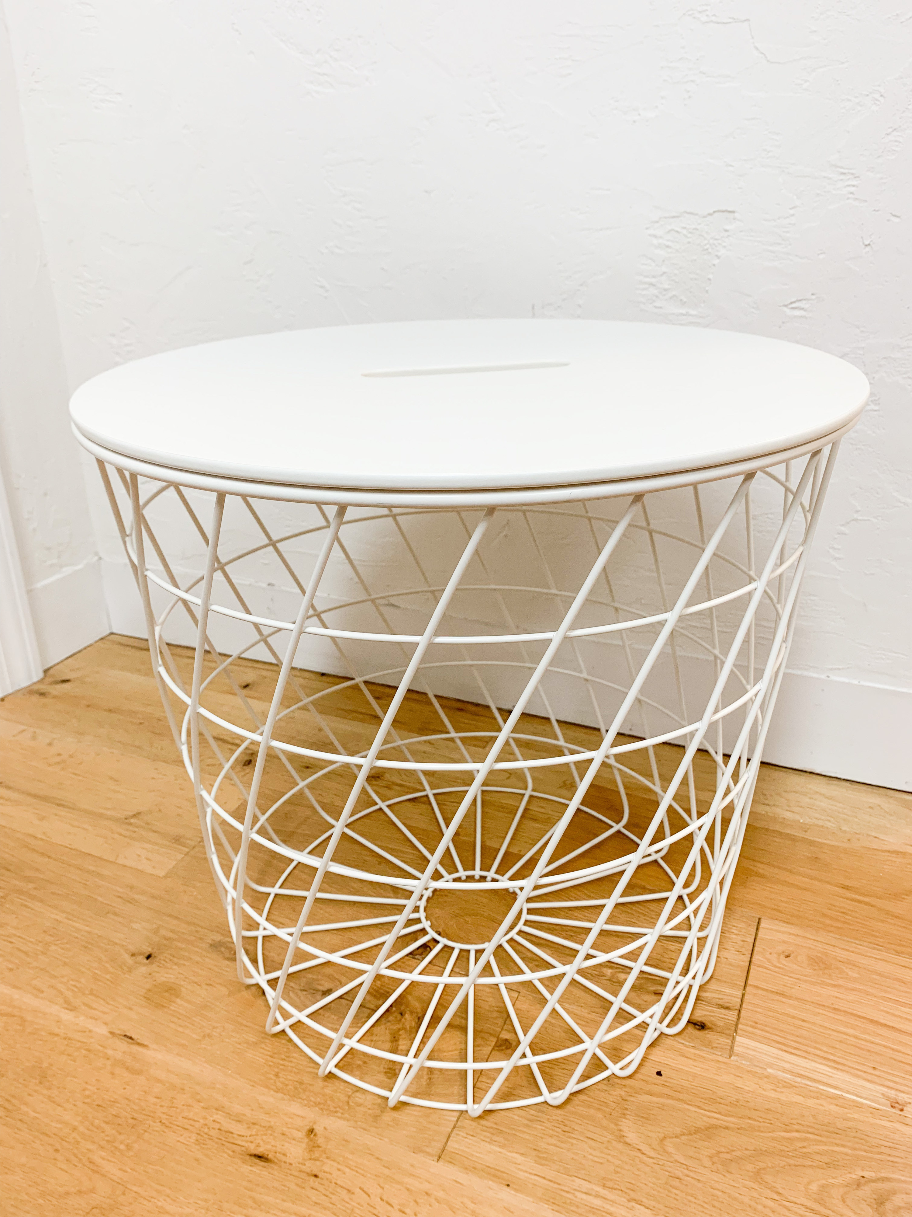 IKEA（イケア）のオススメのインテリア「KVISTBRO クヴィストブロー／リビングテーブル」