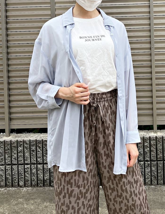 Honeys(ハニーズ)のおすすめトップス「Tシャツ付シアーシャツ」