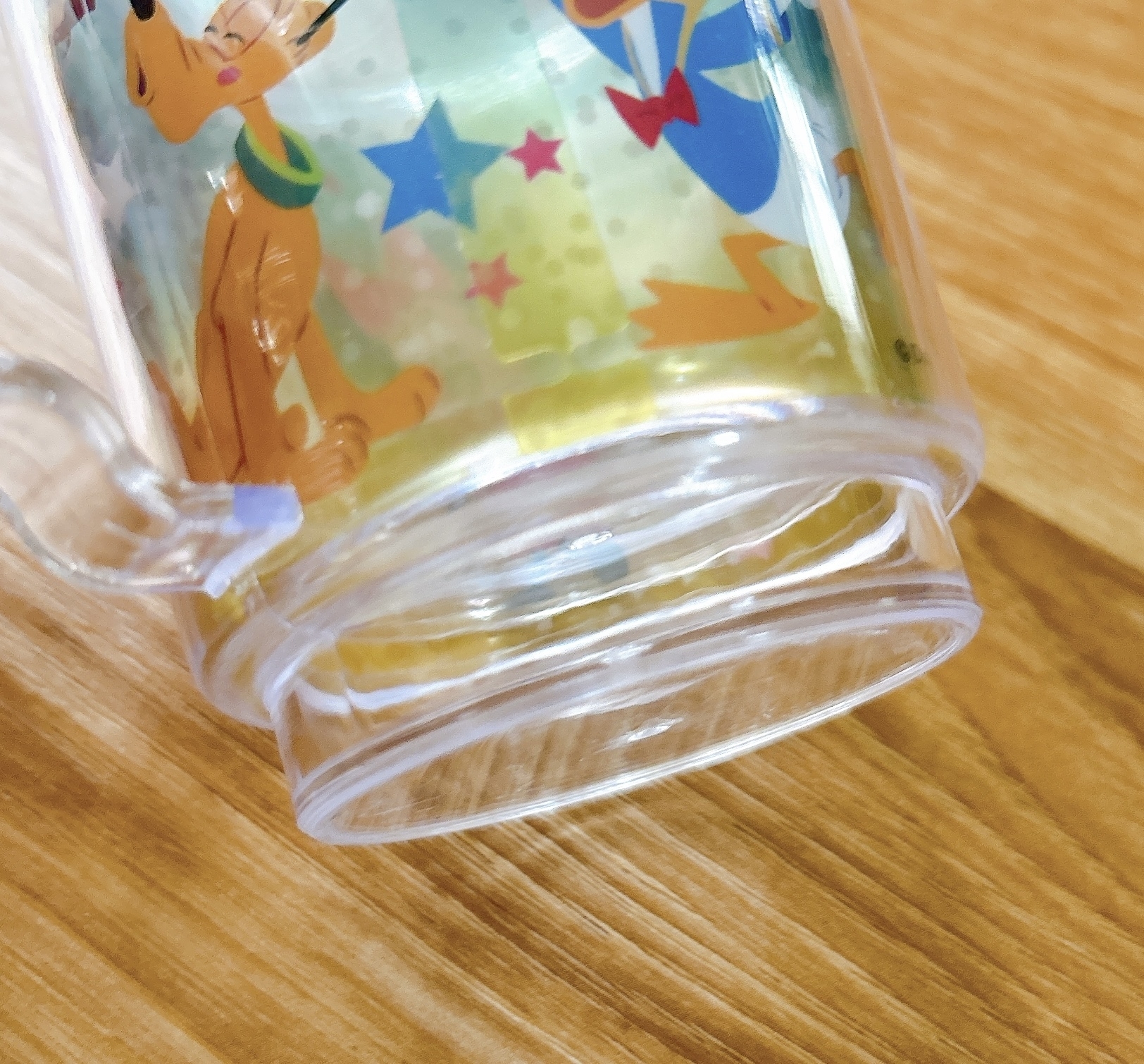 Seria（セリア）のおすすめディズニーグッズ「プリントフィルム入りマグカップ スタッキングタイプ／ミッキー＆フレンズ／カラフル」