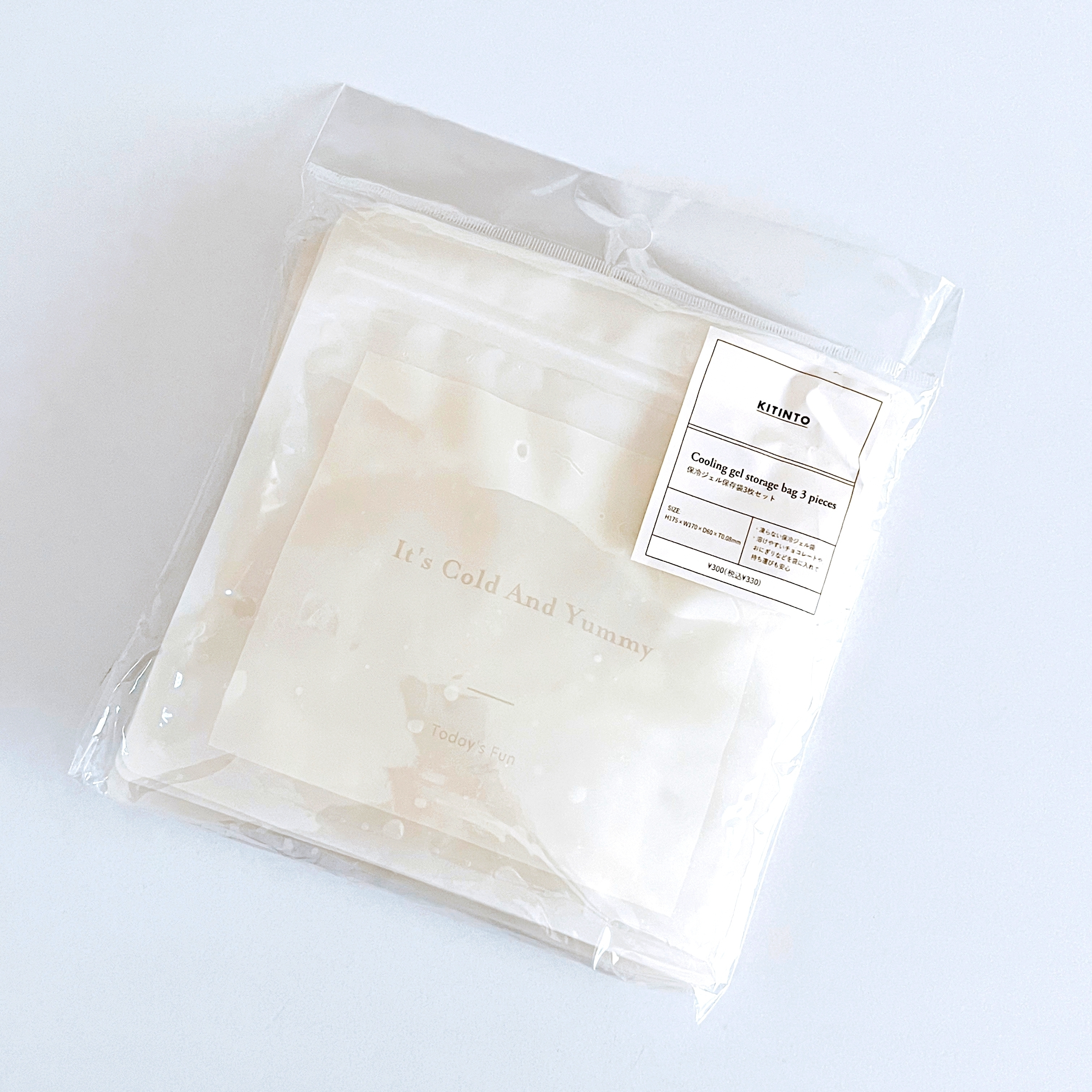 3COINS（スリーコインズ）のおすすめグッズ「保冷ジェル保存袋3枚セット／KITINTO」