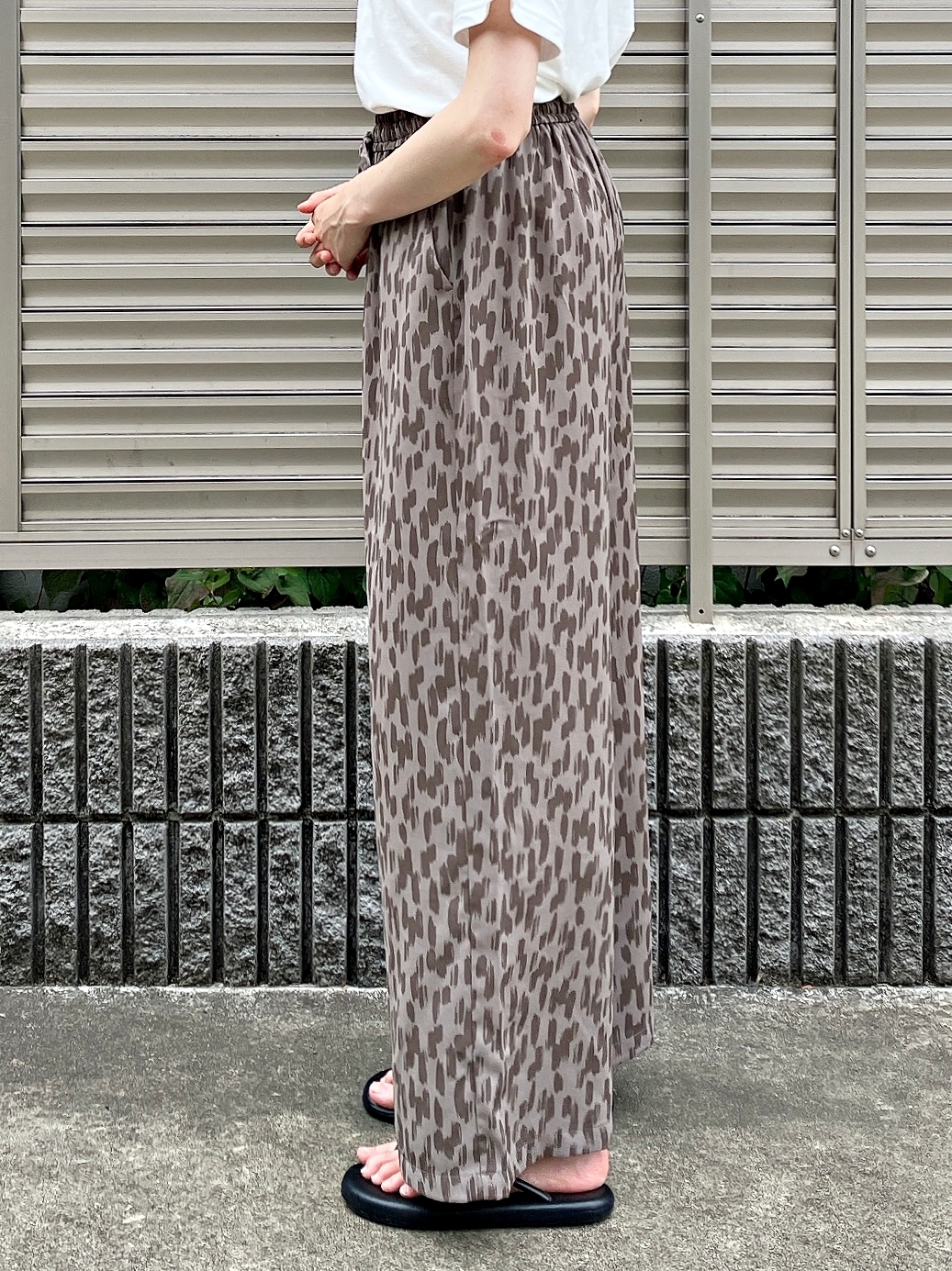 Honeys（ハニーズ）のおすすめパンツ「総柄イージーパンツ」