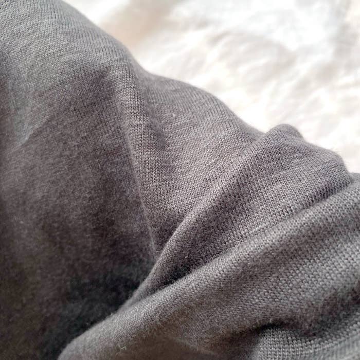 UNIQLO(ユニクロ)のおすすめトップス「リネンクルーネックT」