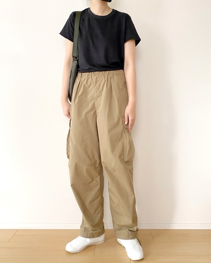 UNIQLO（ユニクロ）のおすすめトップス「リネンクルーネックT」