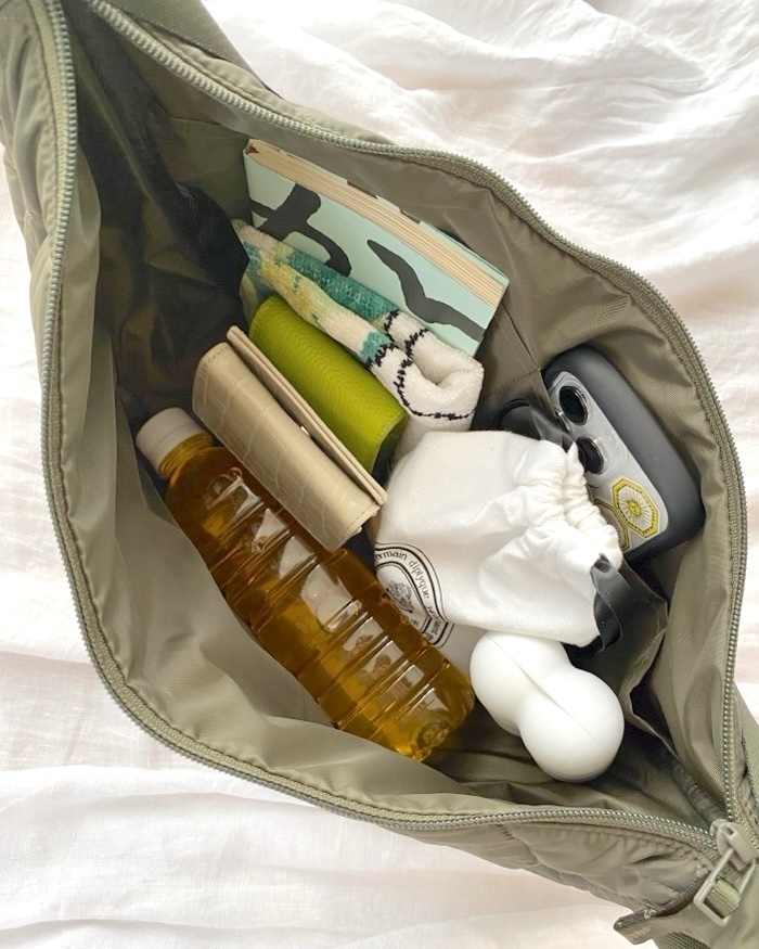 UNIQLO（ユニクロ）のおすすめファッションアイテム「ラウンドミニショルダーバッグ」