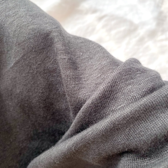 UNIQLO（ユニクロ）のおすすめトップス「リネンクルーネックT」