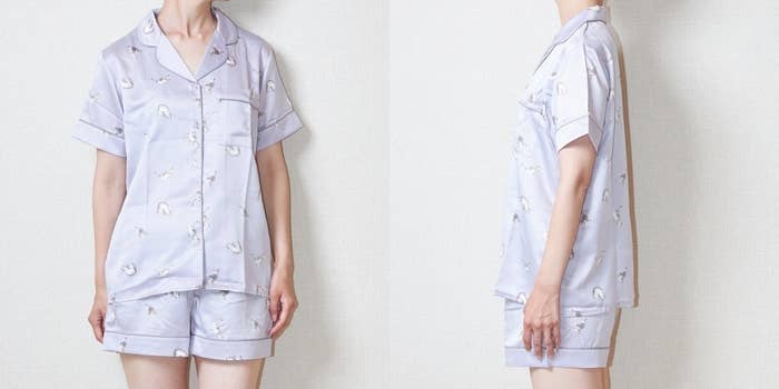 GU（ジーユー）のおすすめファッションアイテム「サテンパジャマ（半袖＆ショートパンツ）（キャット）」