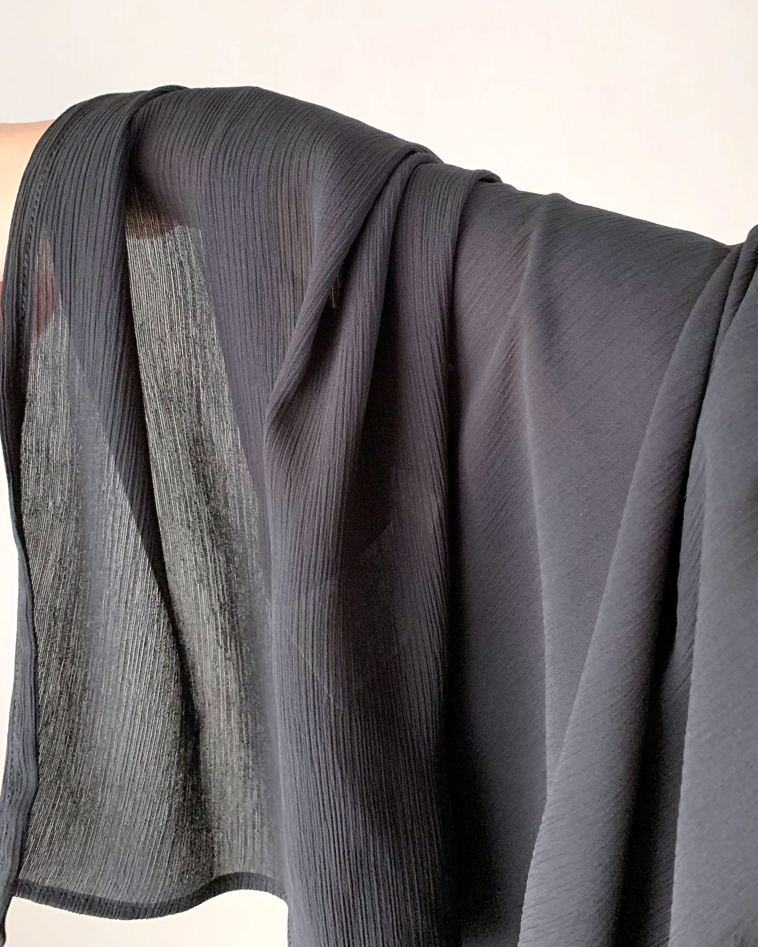 しまむらのおすすめファッションアイテム「KOKバルーンスリーブBL」