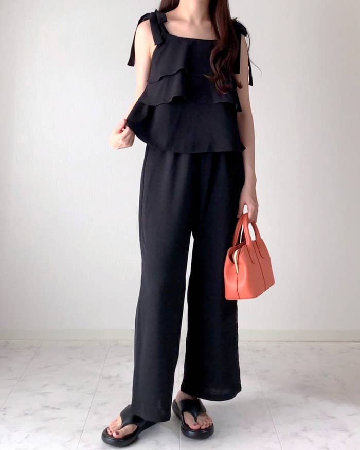 しまむらのおすすめセットアップ「2セット TT2PK*ビスチェ」