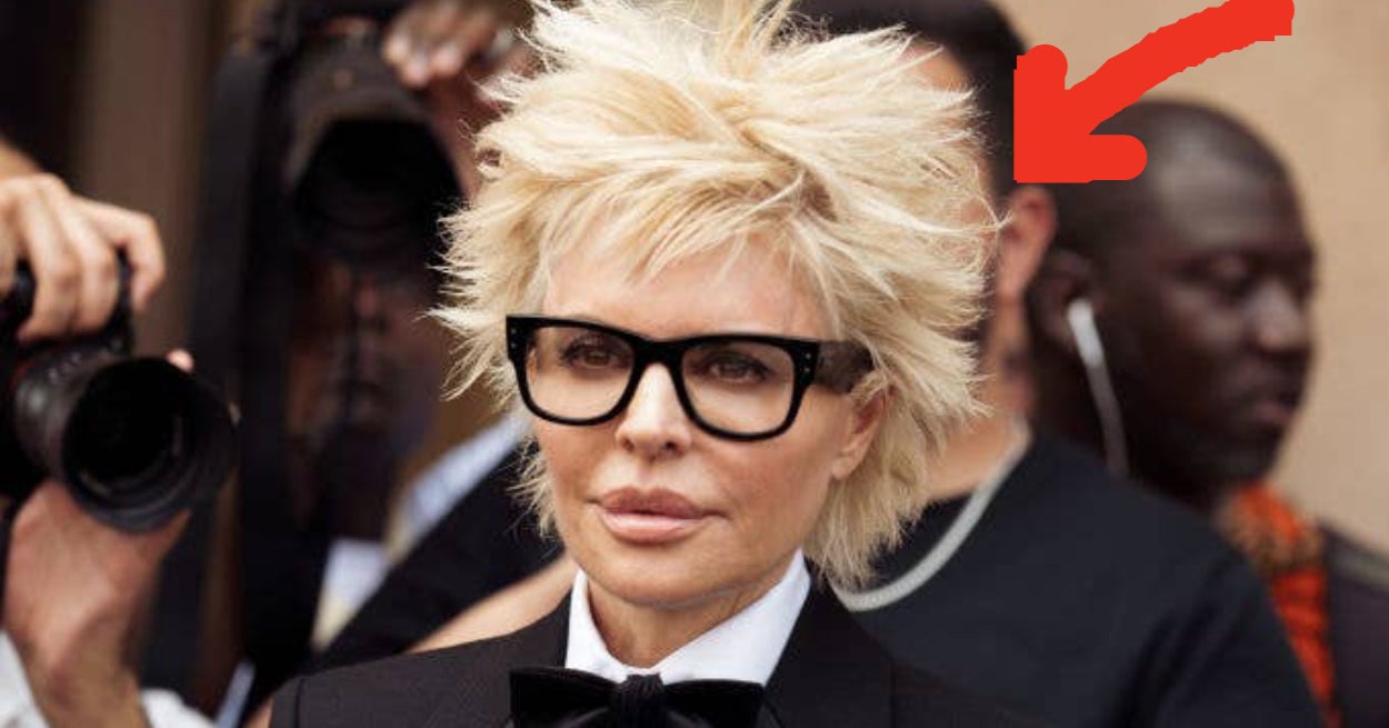 Lisa Rinna Debuted Her Blonde Hair, And The Comparisons Are Hilarious